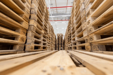 what size is a typical pallet