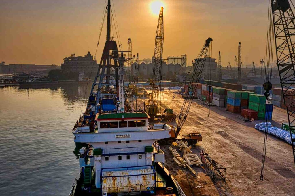 shipping from china to czech republic