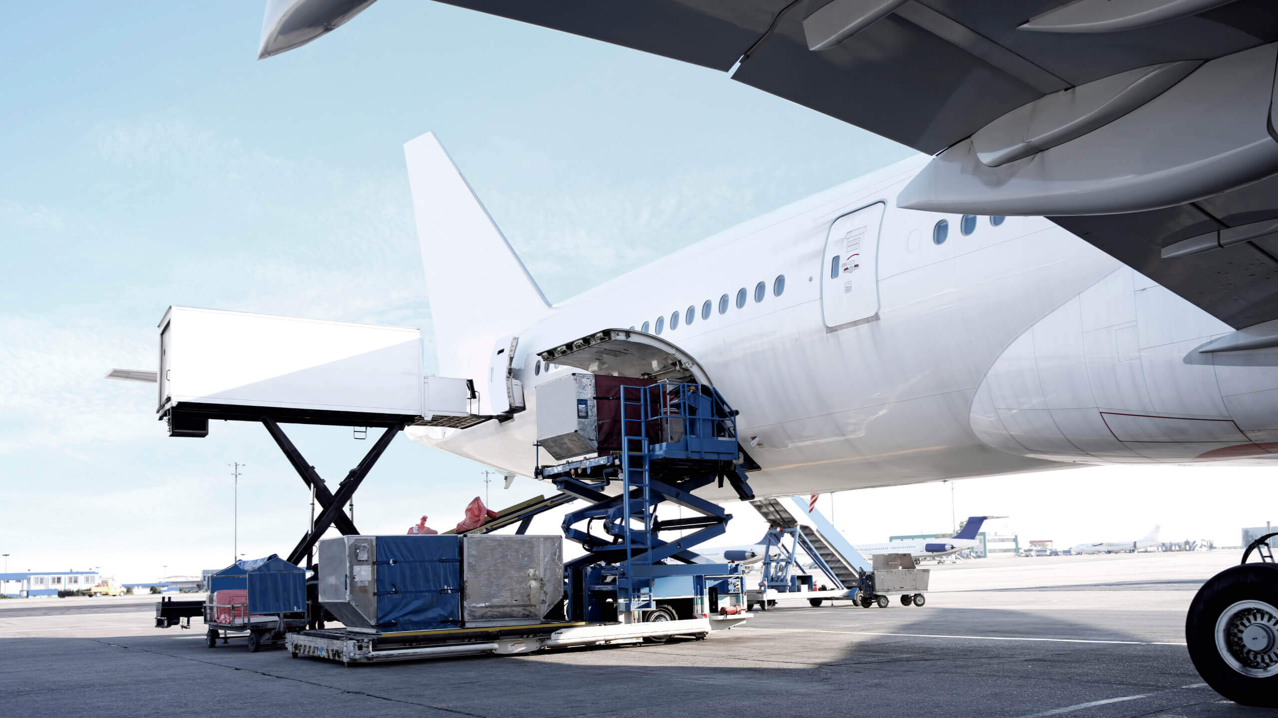 best door to door delivery from China to France