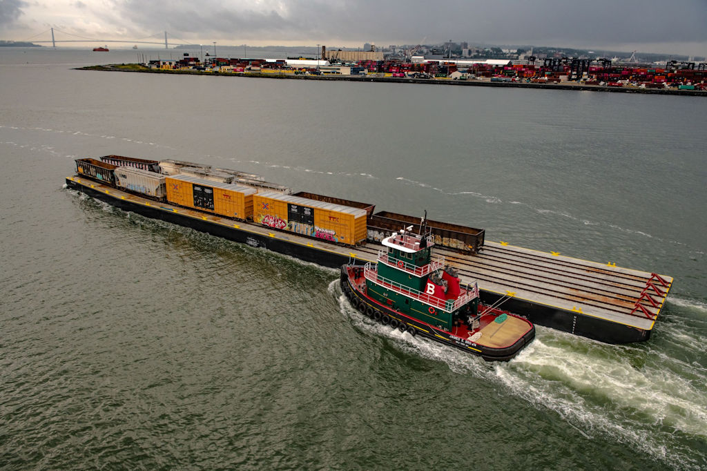 train cargo china to middle east