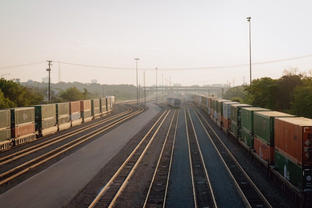 railway shipping china to italy