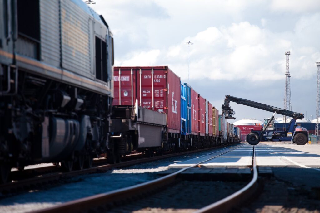 cheap rail freight from China to Spain