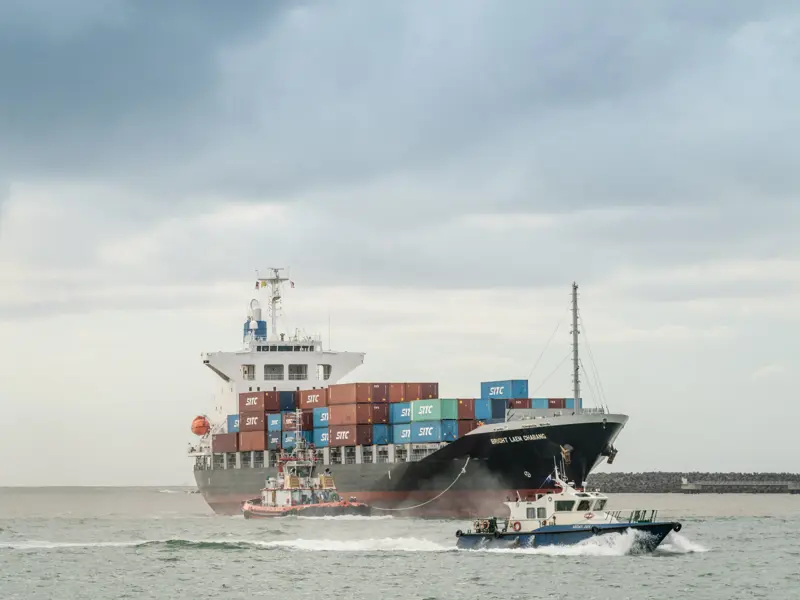 bags shipping china to uk