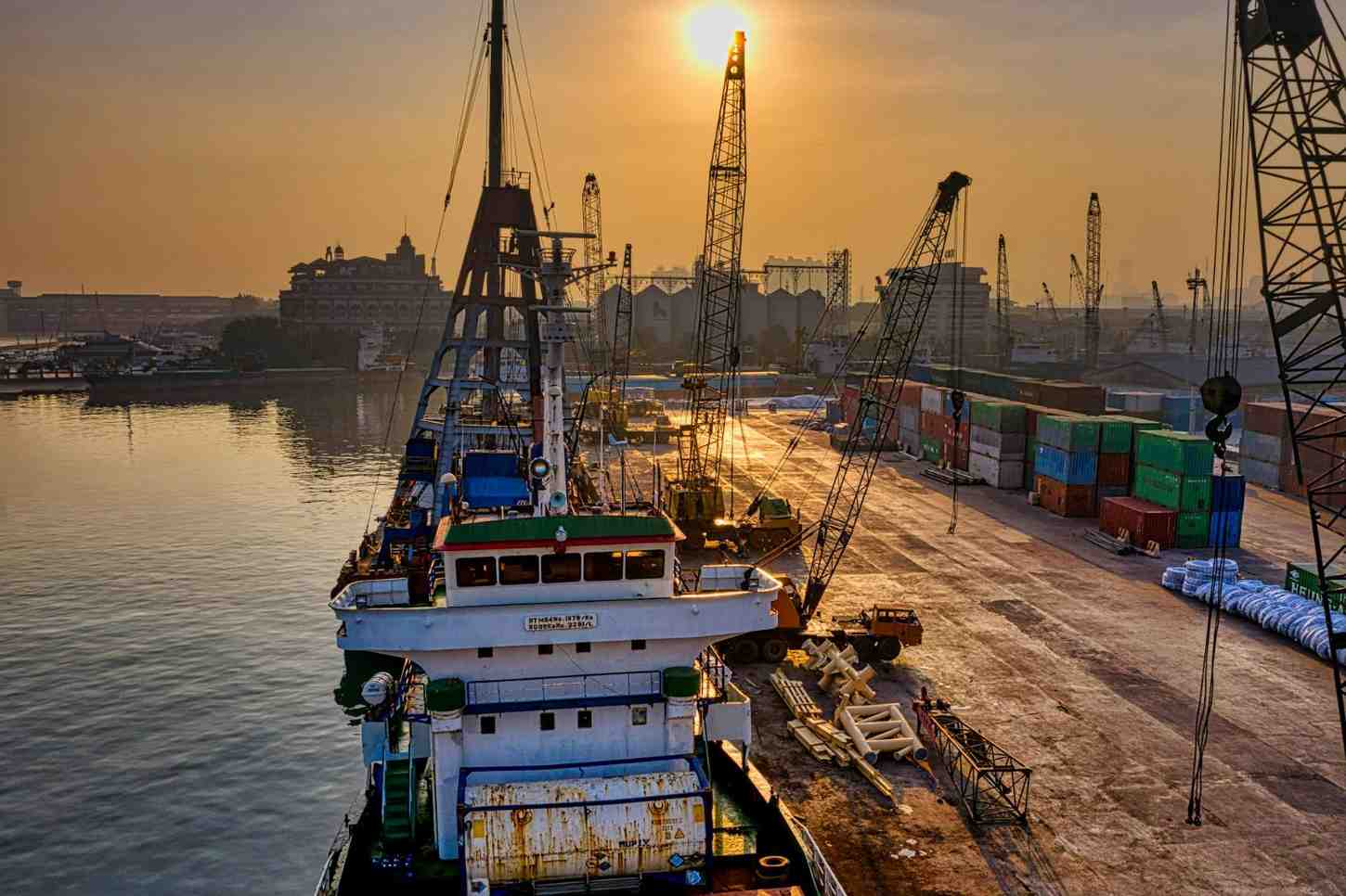 fast express shipping from China to Italy