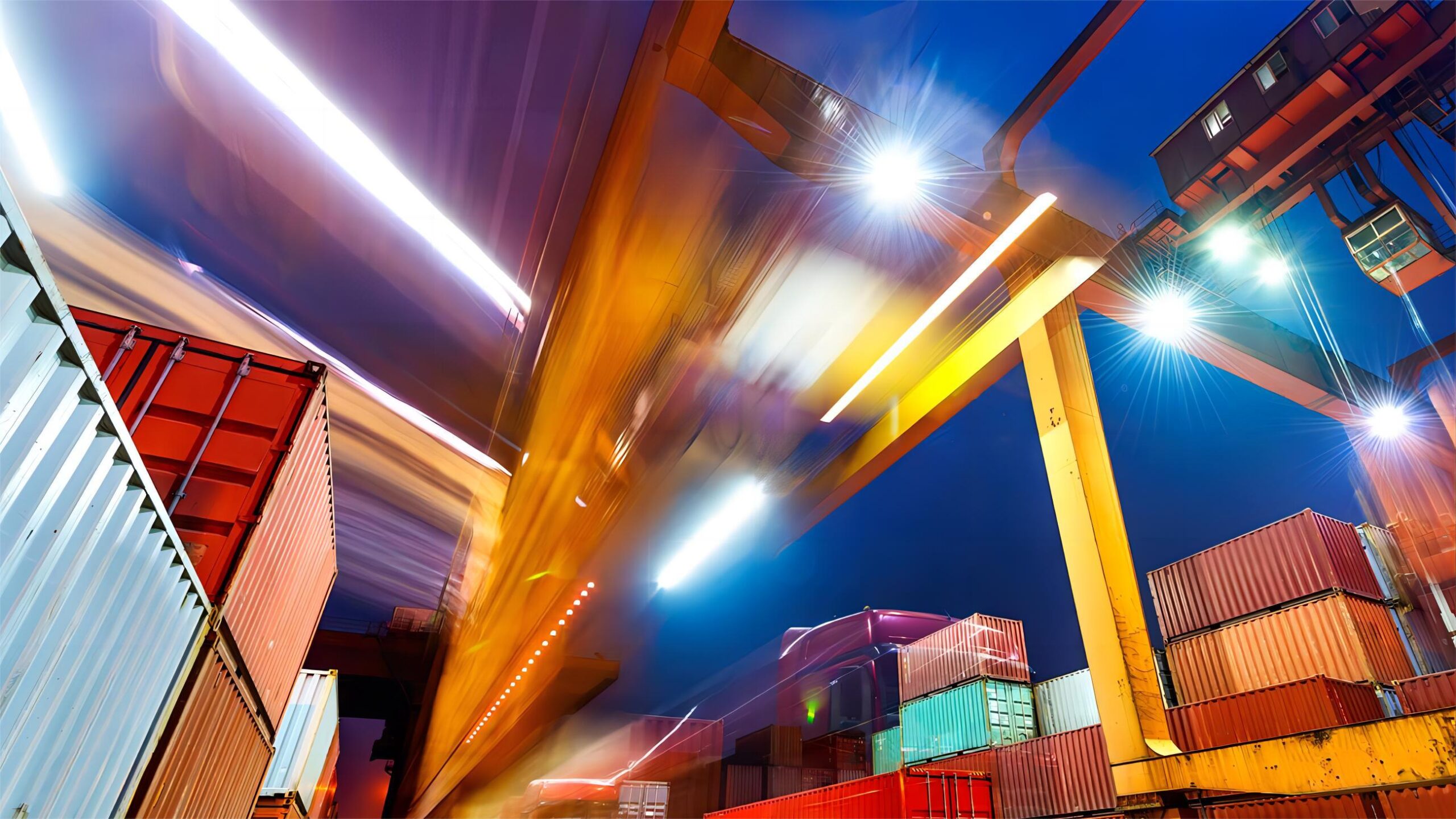 40GP FCL containers at a busy port in China