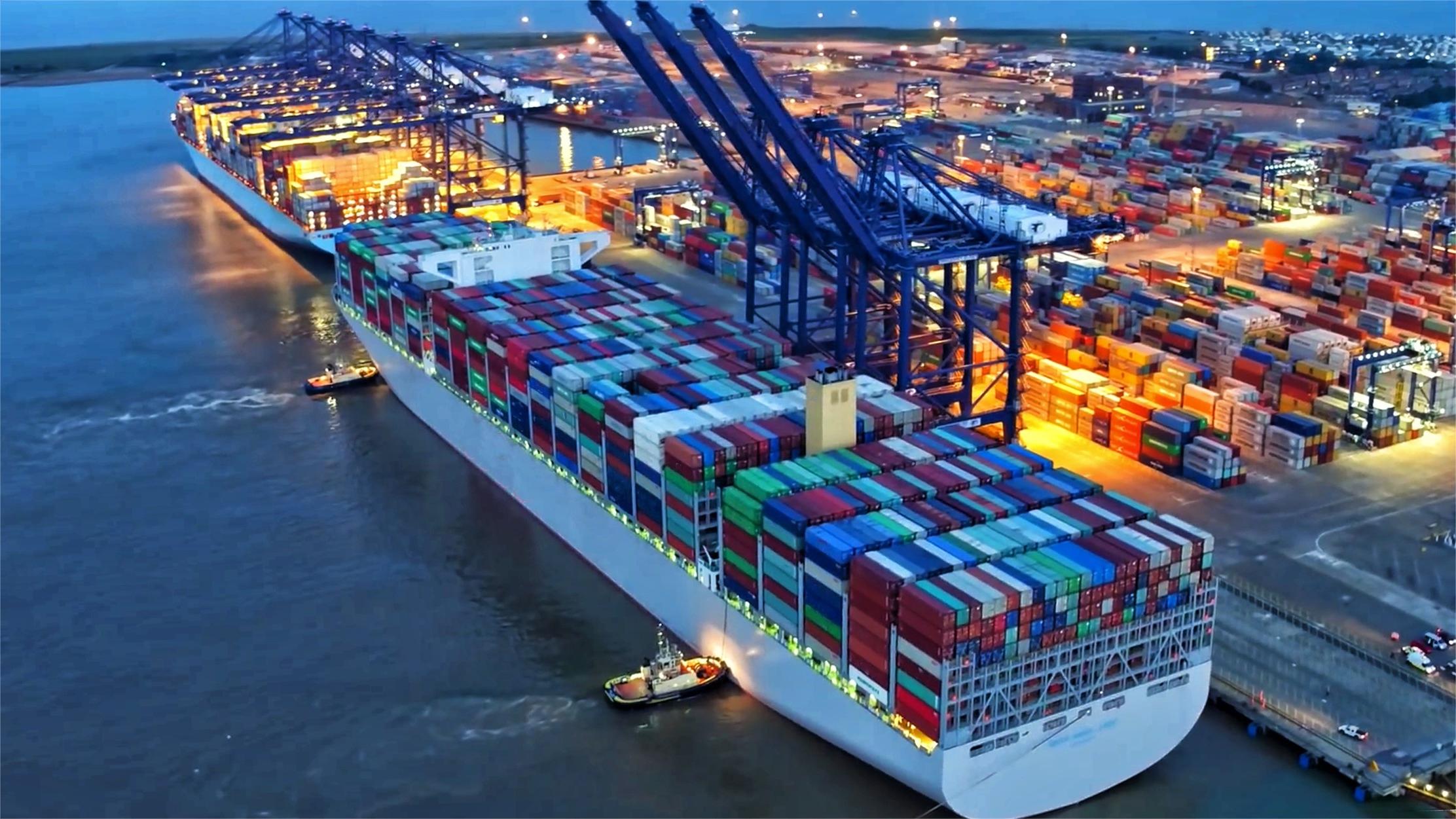 Modern cargo ship carrying 40HQ containers for furniture shipping